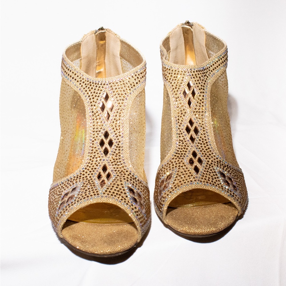 Gold Enclosed Formal 2” Heels